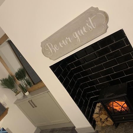 Cosy Cottage In Redcar - Workstays Uk Wilton  Екстер'єр фото