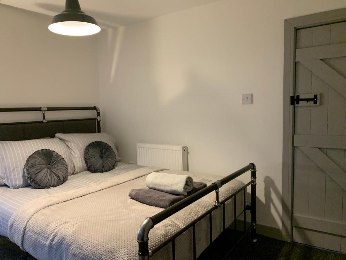 Cosy Cottage In Redcar - Workstays Uk Wilton  Екстер'єр фото